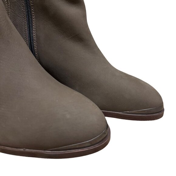 Diba Brown Leather Ankle Boots With Side Zipper & Stacked Heel NWOT - Picture 4 of 9